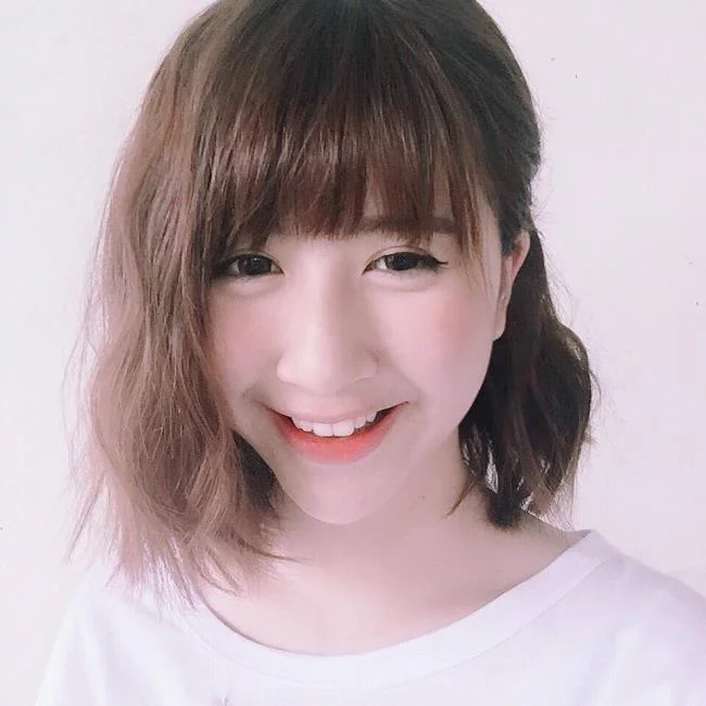 Ringkasan gadis cantik berambut pendek yang paling cantik