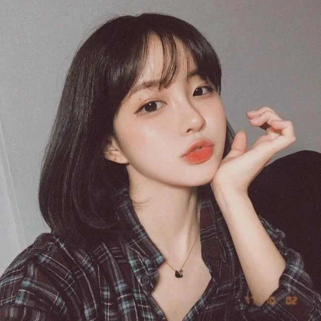 Ringkasan gadis cantik berambut pendek yang paling cantik
