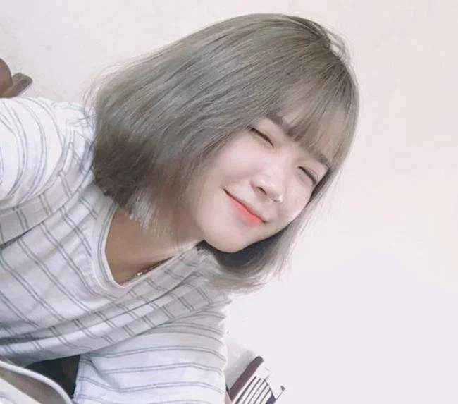 Ringkasan gadis cantik berambut pendek yang paling cantik