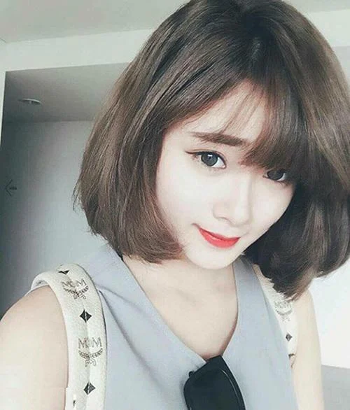 Ringkasan gadis cantik berambut pendek yang paling cantik
