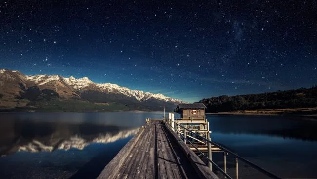 Koleksi kertas dinding 4K untuk komputer yang cantik