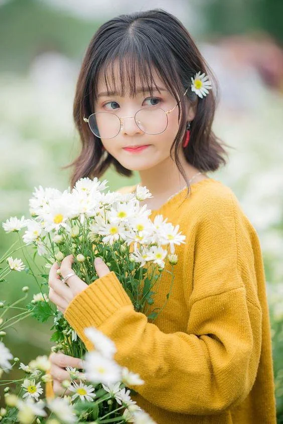 Ringkasan gadis cantik berambut pendek yang paling cantik