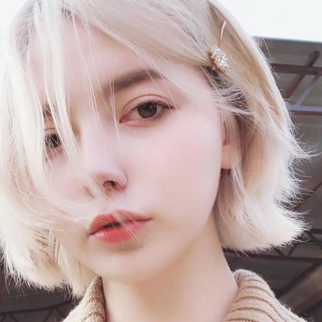 Ringkasan Gadis Eropah-Amerika yang paling cantik