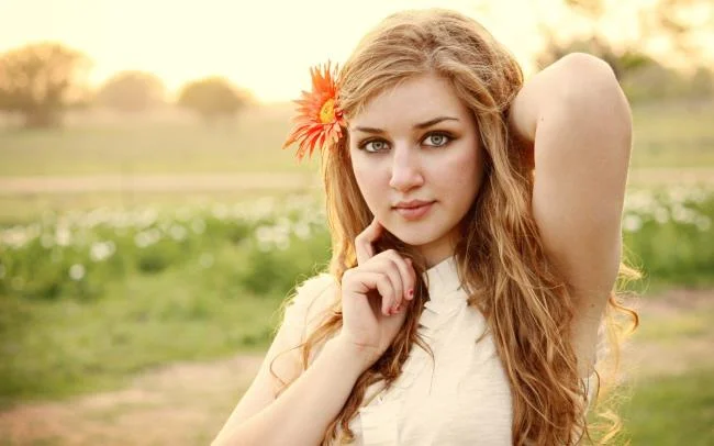 Ringkasan Gadis Eropah-Amerika yang paling cantik