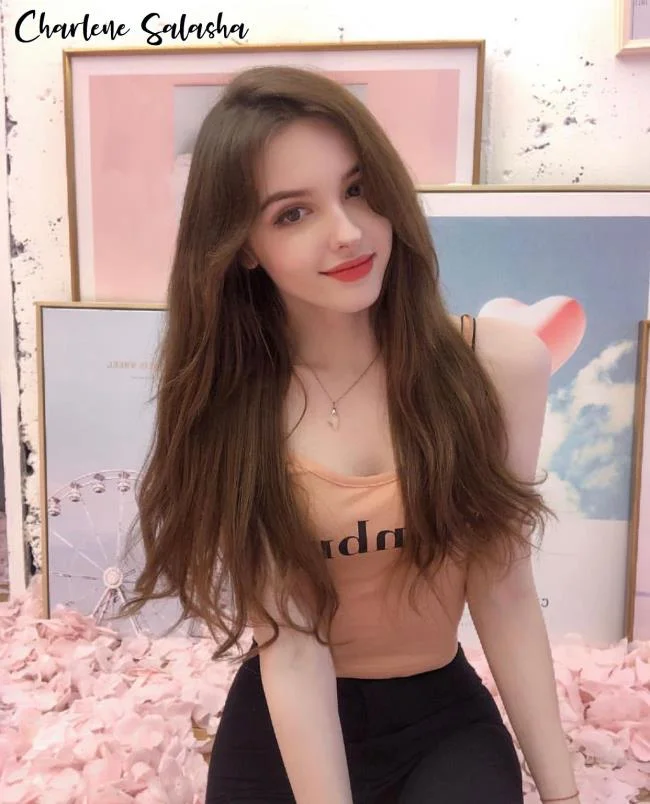 Ringkasan Gadis Eropah-Amerika yang paling cantik