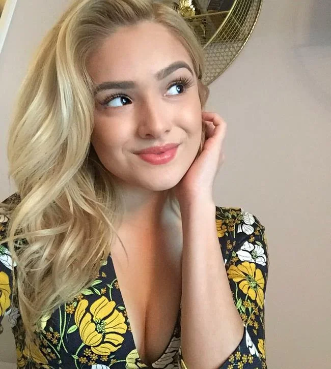 Ringkasan Gadis Eropah-Amerika yang paling cantik