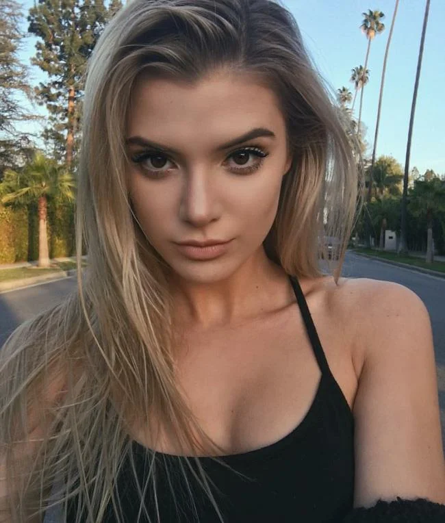 Ringkasan Gadis Eropah-Amerika yang paling cantik