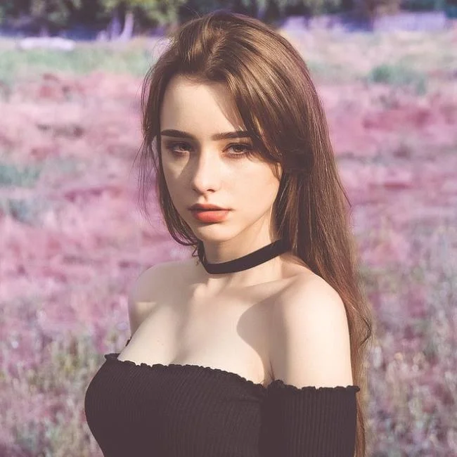 Ringkasan Gadis Eropah-Amerika yang paling cantik