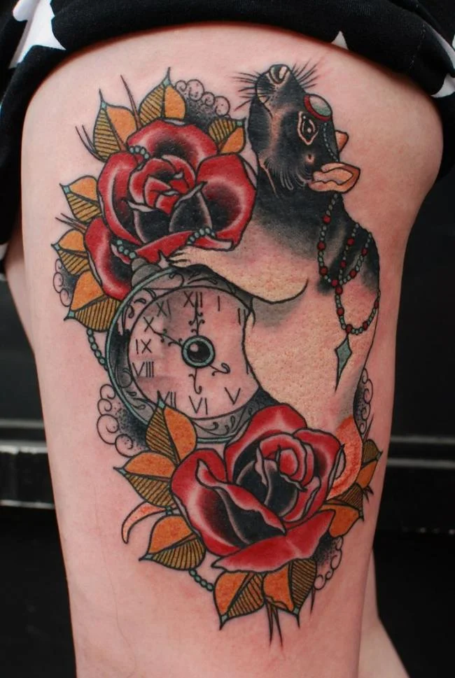 Sugerencia de más de 50 modelos de tatuajes de rosas y relojes extremadamente sexys.