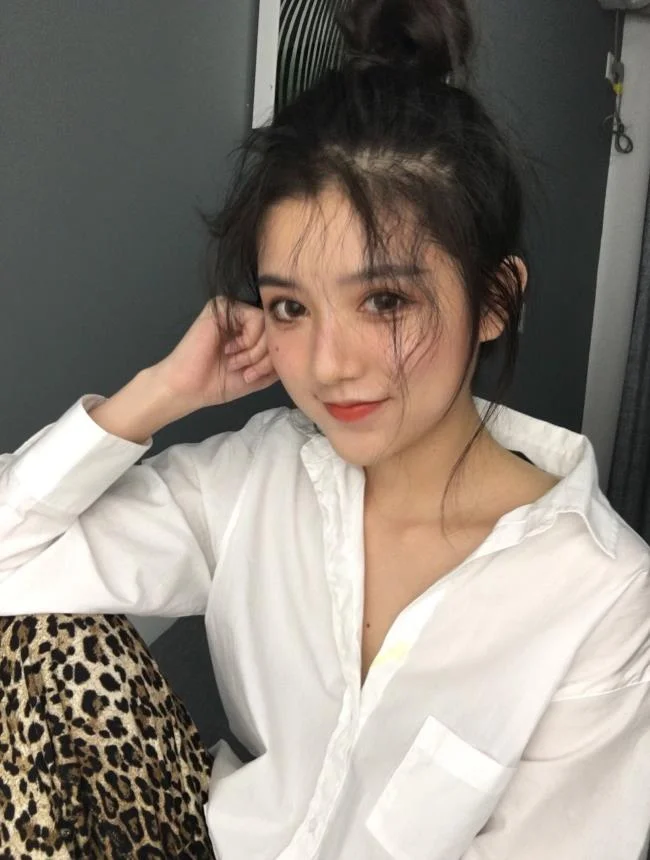 Ringkasan dari Hot Girl Cina paling indah