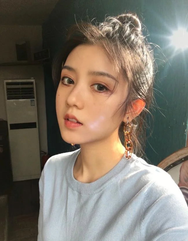 Ringkasan dari Hot Girl Cina paling indah