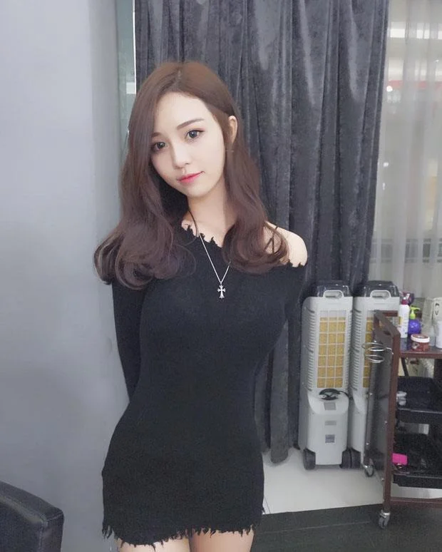 Ringkasan dari Hot Girl Cina paling indah