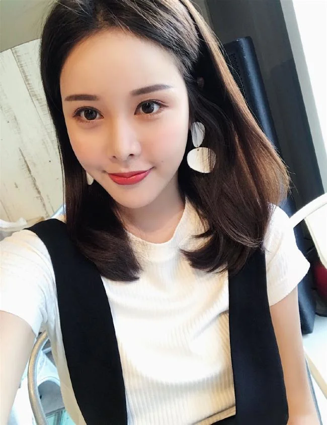 Ringkasan dari Hot Girl Cina paling indah