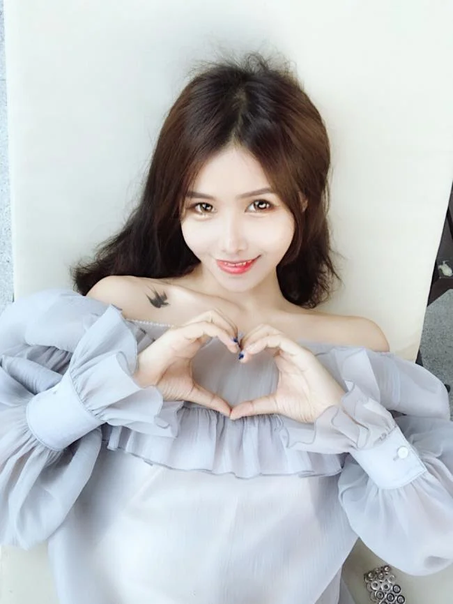 Ringkasan dari Hot Girl Cina paling indah