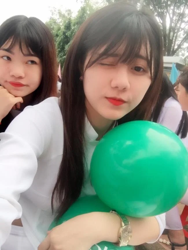 Koleksi gambar gadis pelajar comel yang comel