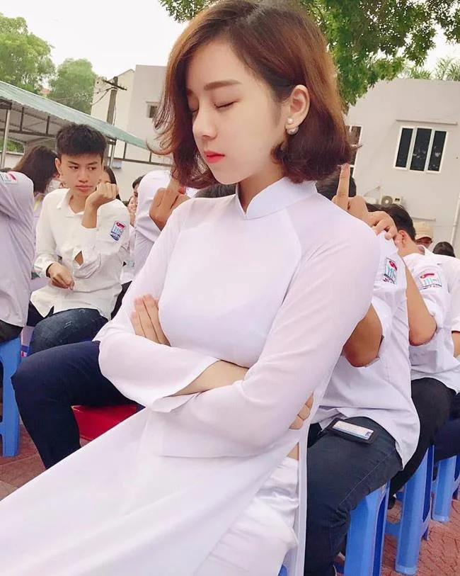 Koleksi gambar gadis pelajar comel yang comel