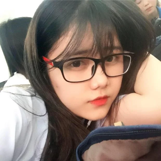 Koleksi gambar gadis pelajar comel yang comel