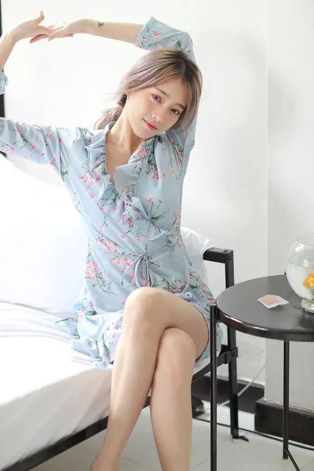 穿著睡衣的最美麗女孩的總結