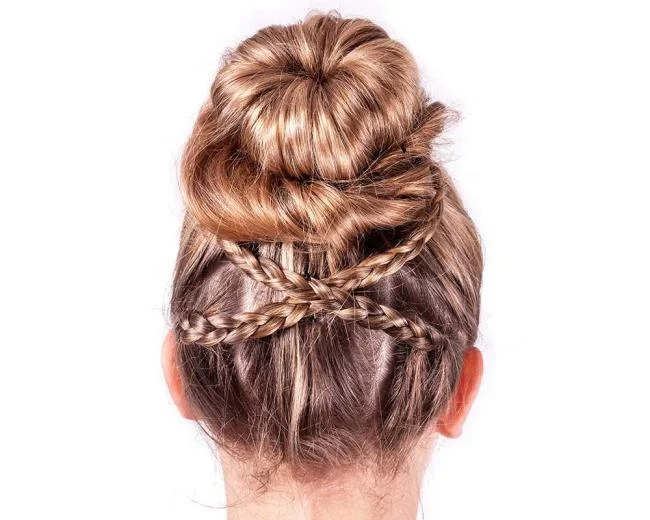 Chignon haut: comment faire?  40 photos et tutoriels