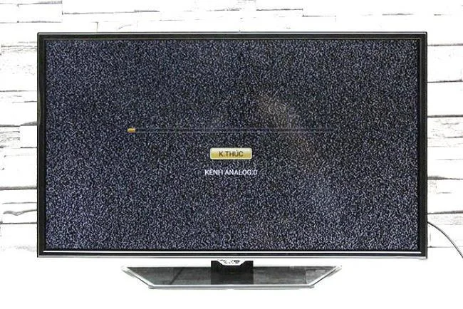 Attendere sintonizzazione TV TCL