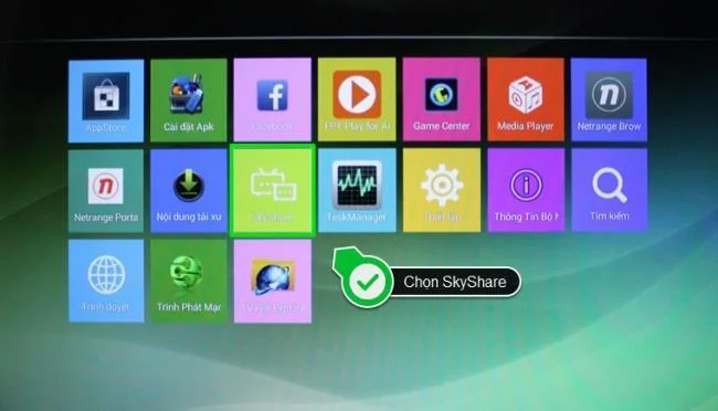 Come rispecchiare l'immagine dal tuo telefono o tablet su Skyworth Smart TV
