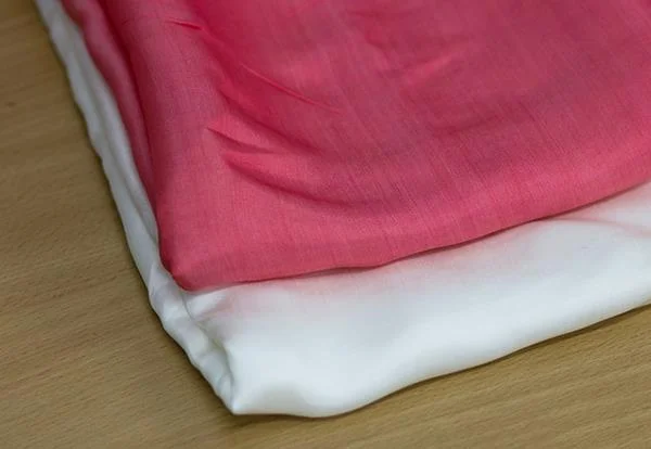 アイロンをかけるときに焦げた服を救う方法