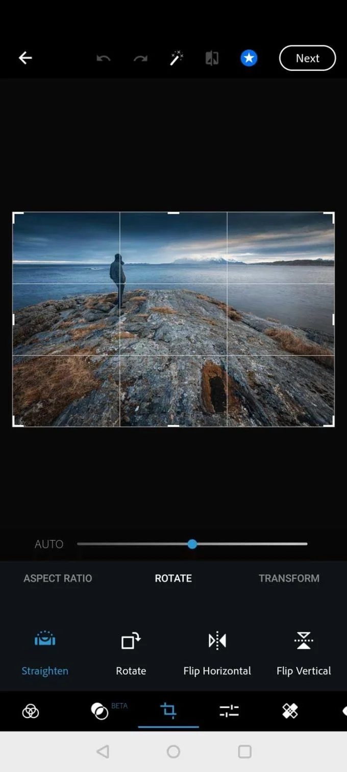 Cara membalikkan foto di ponsel Android