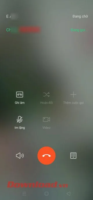 Petunjuk untuk menelepon banyak orang secara bersamaan di Android
