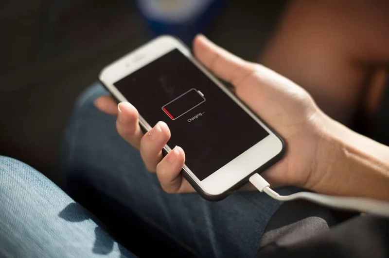 お使いの携帯電話を修正する12の方法は適切に充電されません
