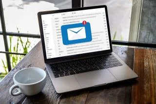 7 manieren om e-mail te repareren die vastzit in de Outbox van Gmail