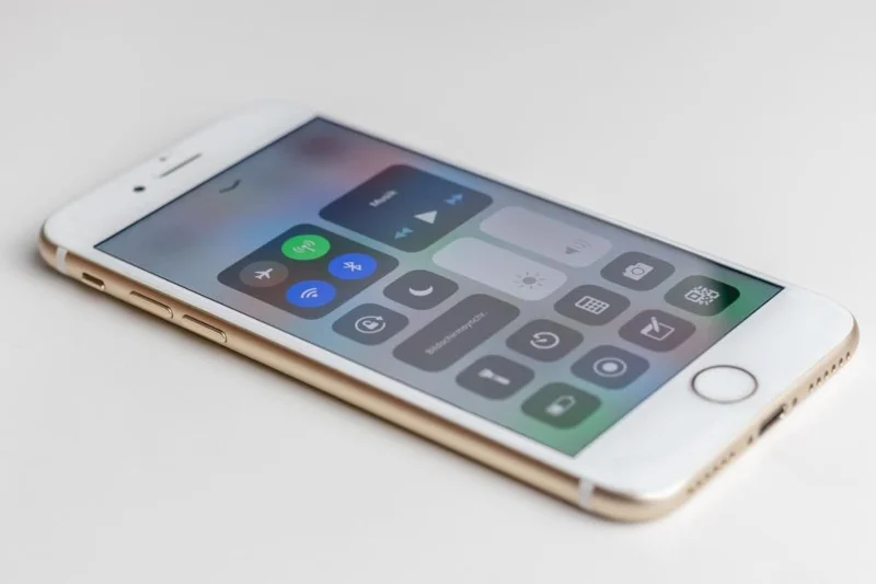Hoe iPhone 7 of 8 te repareren kan niet worden uitgeschakeld