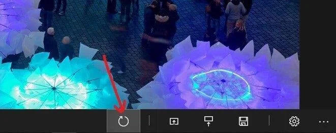 Windows10で毎日のBing画像を壁紙として設定する