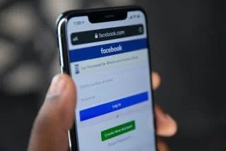Cómo acceder a la versión de escritorio de Facebook en iPhone