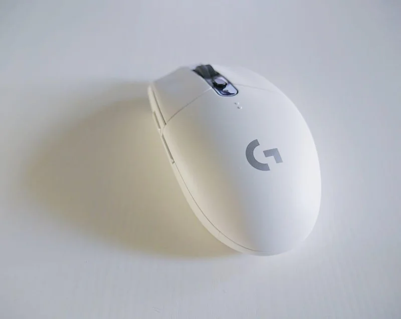 Betulkan Logitech Wireless Mouse Tidak Berfungsi