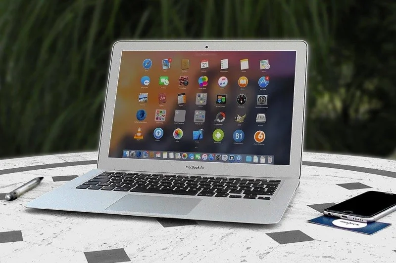 MacBook blijft bevriezen?  14 manieren om het te repareren