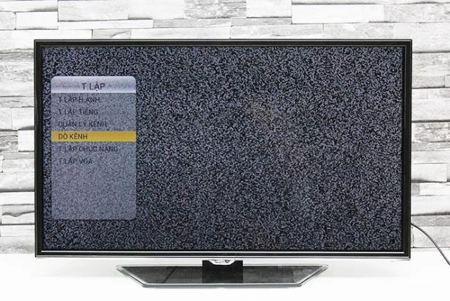 Cum se reglează canalele TV TCL