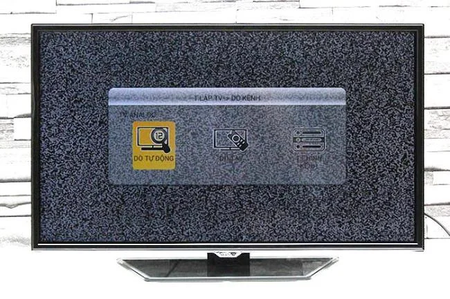 Cum se reglează canalele TV TCL