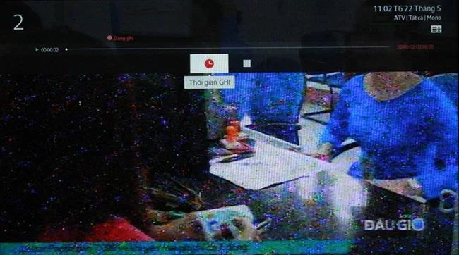 Come controllare la TV Samsung J5500, J6300, JU6400