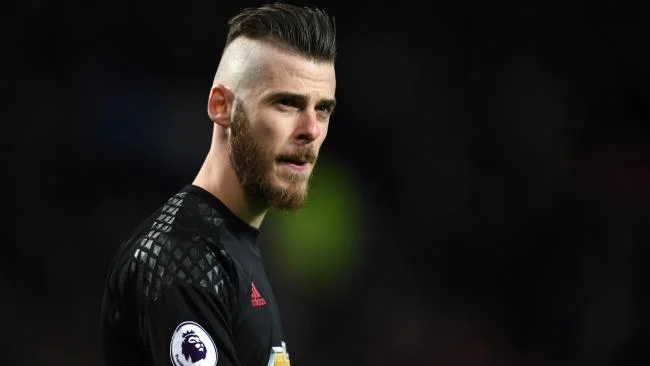 Mensintesiskan gambar penjaga gol terindah David De Gea