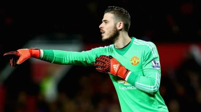 Mensintesiskan gambar penjaga gol terindah David De Gea