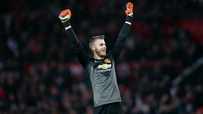 Mensintesiskan gambar penjaga gol terindah David De Gea