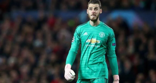 Mensintesiskan gambar penjaga gol terindah David De Gea