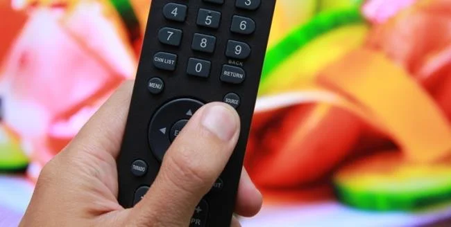 Come utilizzare il telecomando TV Skyworth E310, E510 e S810