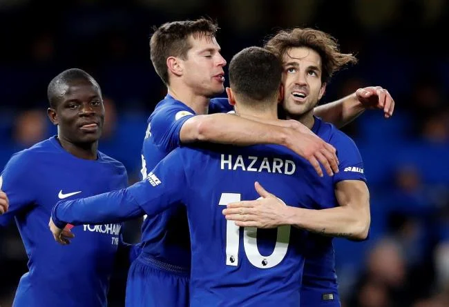 Mensintesiskan gambar kelab Chelsea yang paling indah