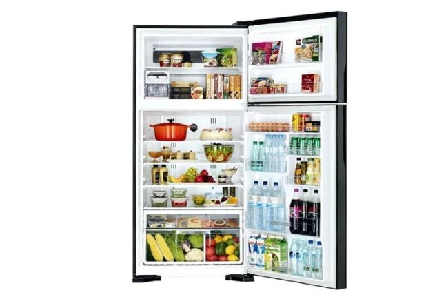 داخل یخچال دو درب هیتاچی چیست