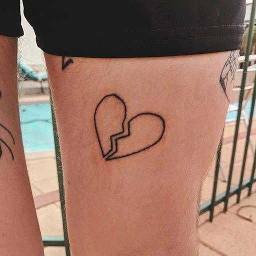 Colección de patrones de tatuajes que expresan soledad.