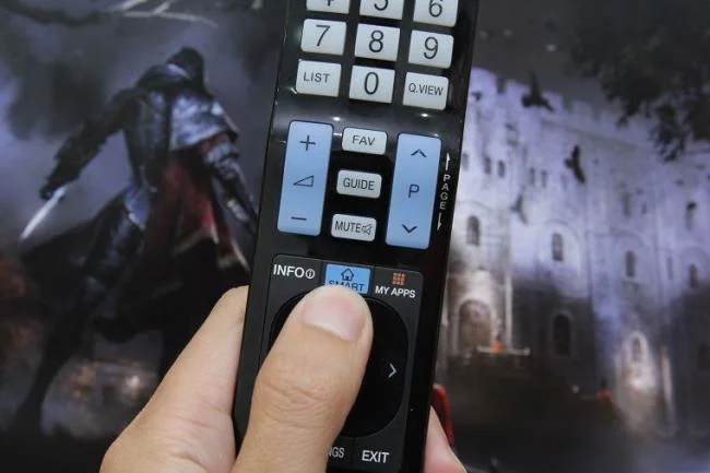 نحوه استفاده از برنامه یوتیوب در سیستم عامل تلویزیون هوشمند LG NetCast
