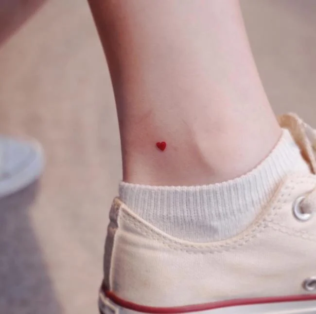 Koleksi tato pergelangan kaki yang super imut