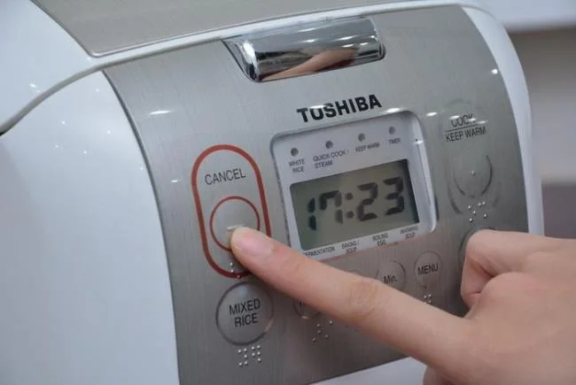 How to cook rice with Toshiba electronic rice cooker