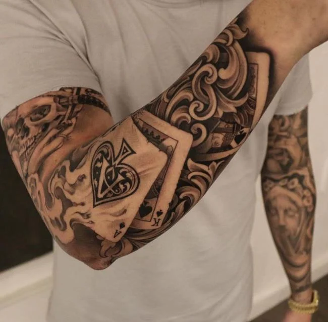 Colección de los mejores diseños de tatuajes: ¿qué dice la baraja de 52 cartas?